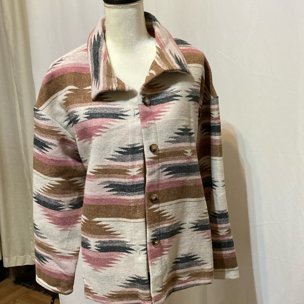 NWOT REALLY CUTE SHACKET